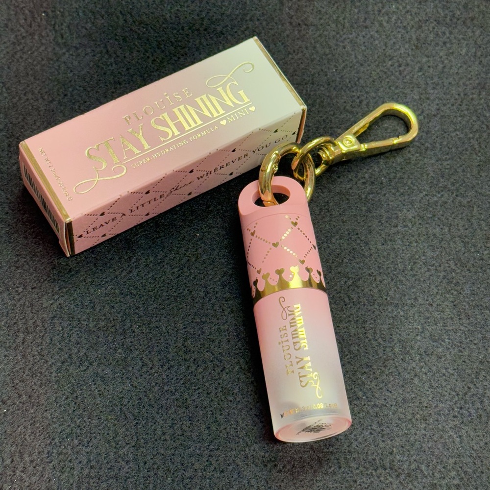 P. Louise.  💕Mini Lip Oil Key chain “ISLAND ESCAPE” NEW IN BOX.